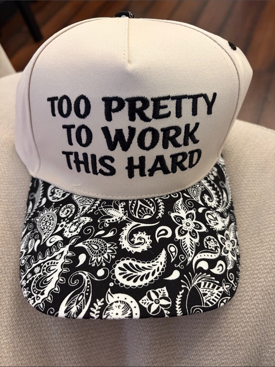 Zenana Outfitters Accessories - Zenana Outfitters Embroidered Trucker Hat - Cream & Black Paisley